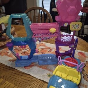 Trolls Colorful Playset for Kids